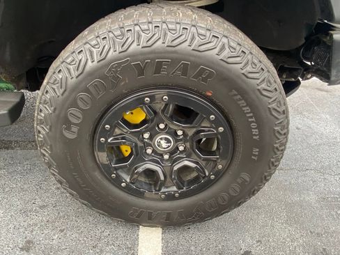 Used 2023 Ford Bronco Wildtrak AWD/4WD image 9