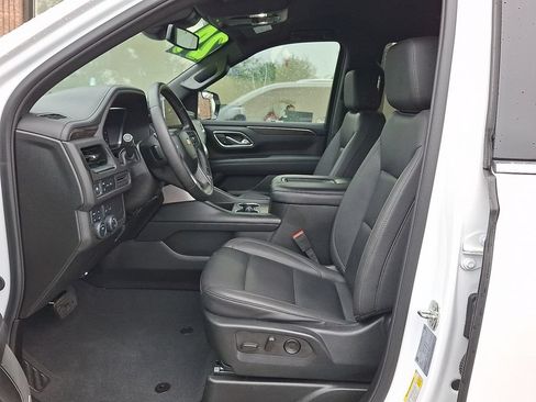 Used 2024 Chevrolet Tahoe LT AWD/4WD image 3