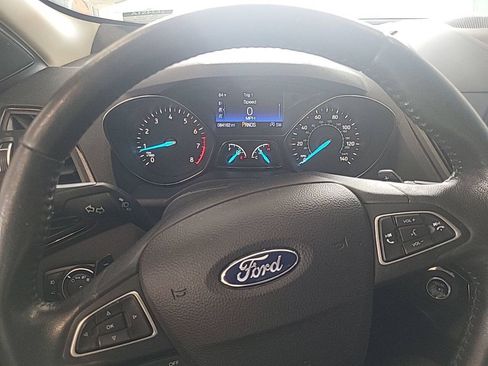 Used 2017 Ford Escape Titanium AWD/4WD image 9
