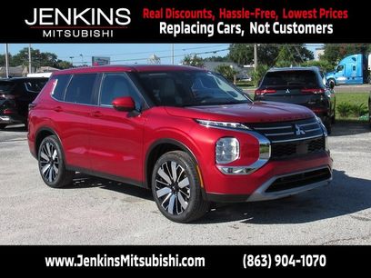 New 2025 Mitsubishi Outlander SE