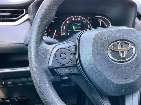 Used 2025 Toyota RAV4 XLE w/ Convenience Package AWD/4WD image 11