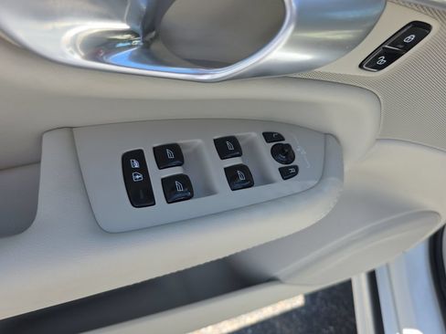 Certified 2024 Volvo XC90 B6 Ultimate AWD/4WD image 21