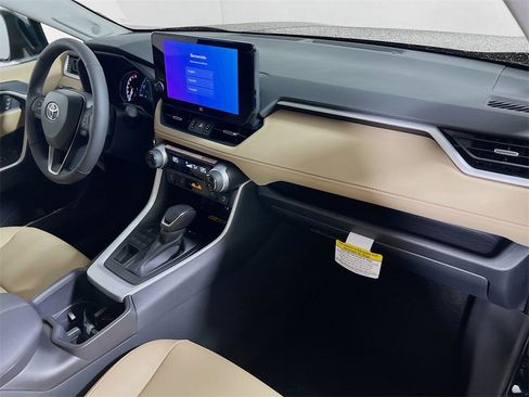Certified 2025 Toyota RAV4 XLE Premium image 24