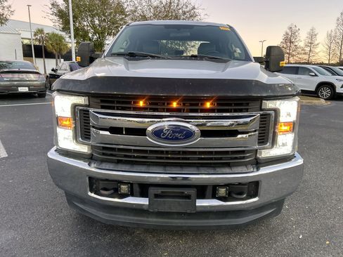 Used 2019 Ford F250 XL w/ STX Appearance Package image 3