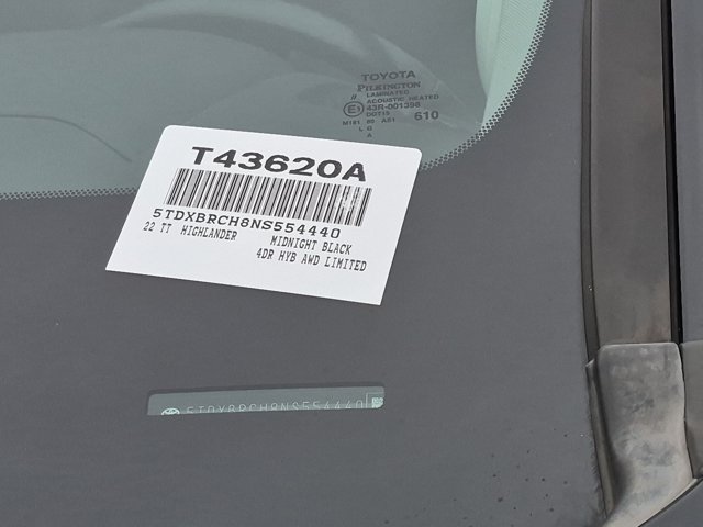 Certified 2022 Toyota Highlander Limited AWD/4WD image 19