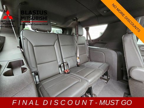 Used 2023 GMC Yukon XL Denali image 11