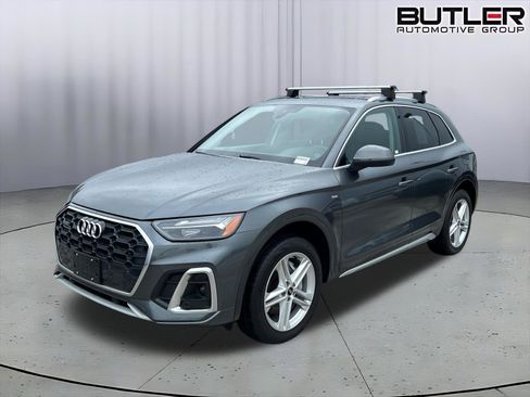 Used 2022 Audi Q5 e Premium AWD/4WD image 1
