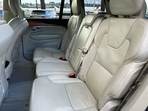 Used 2016 Volvo XC90 T6 Inscription w/ Vision Package image 16