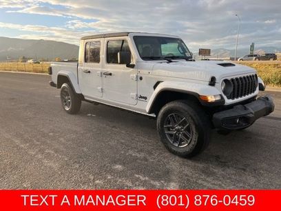 New 2025 Jeep Gladiator Sport