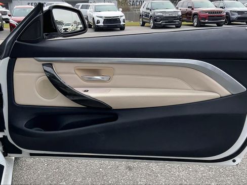 Used 2015 BMW 428i Convertible image 22