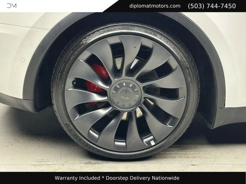 Used 2022 Tesla Model Y Performance image 37