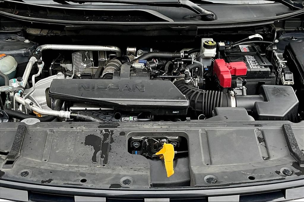 Used 2024 Nissan Rogue S FWD image 28
