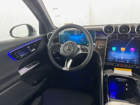 Certified 2026 Mercedes-Benz GLC 300 image 27