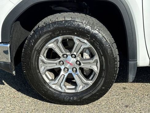 Used 2024 GMC Sierra 1500 SLT image 45