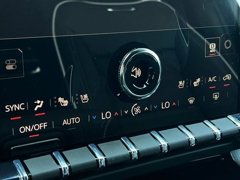 New 2026 GMC Yukon AT4 Ultimate AWD/4WD image 22