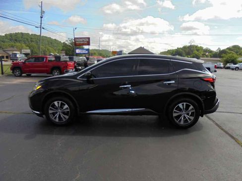 Used 2019 Nissan Murano S FWD image 1