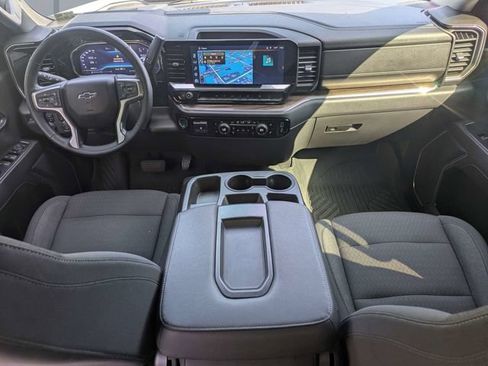Used 2023 Chevrolet Silverado 1500 LT Trail Boss w/ Protection Package AWD/4WD image 15