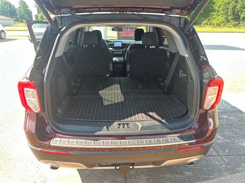 Used 2022 Ford Explorer Limited w/ Equipment Group 301A AWD/4WD image 23