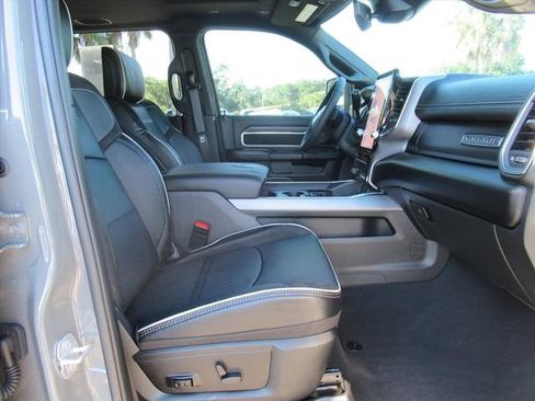 Certified 2026 RAM 3500 Laramie AWD/4WD image 11