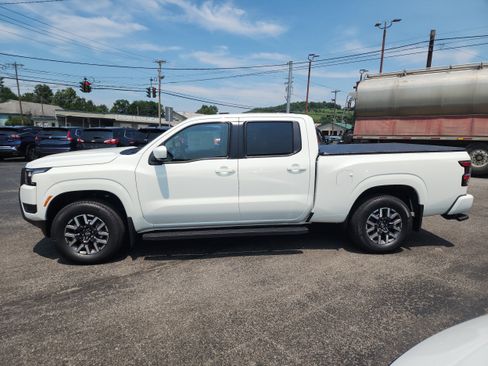 New 2026 Nissan Frontier SV w/ All-Weather Content Package AWD/4WD image 5