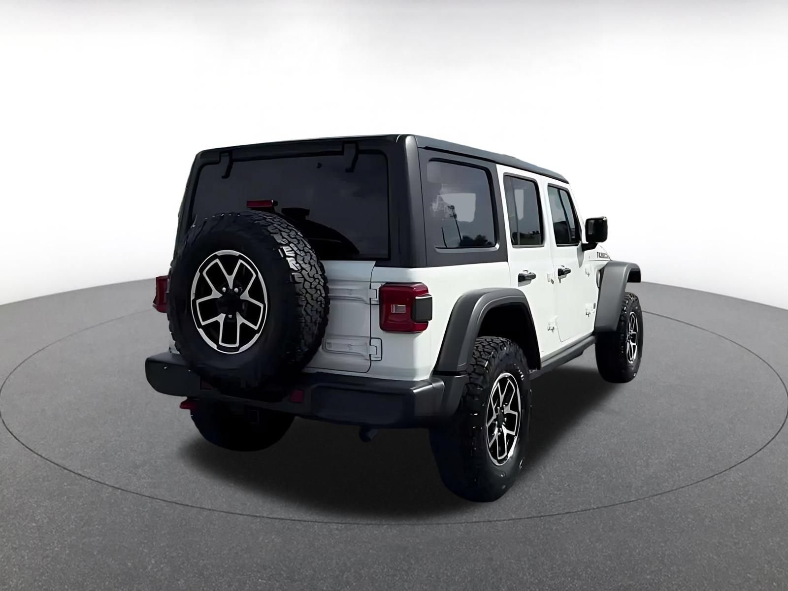 Used 2026 Jeep Wrangler Unlimited Rubicon AWD/4WD image 10
