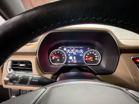 Used 2021 Chevrolet Tahoe Premier w/ Premium Package image 11