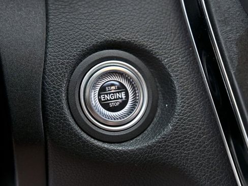 Used 2021 Mercedes-Benz C 300 Sedan image 30