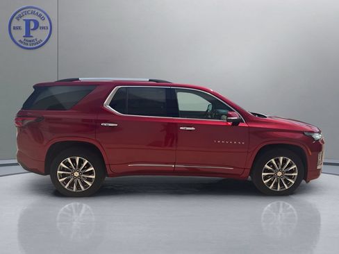 Used 2022 Chevrolet Traverse Premier AWD/4WD image 7