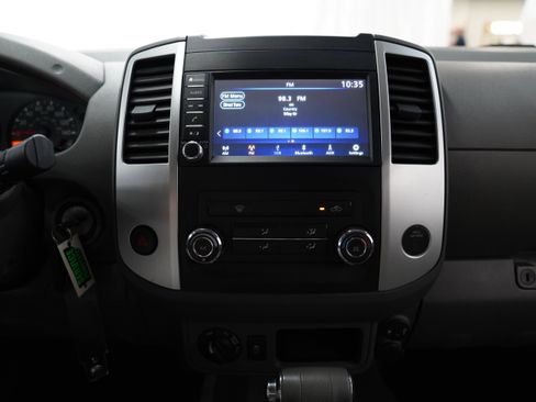 Used 2019 Nissan Frontier SV AWD/4WD image 22