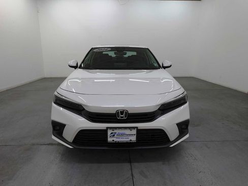Used 2024 Honda Civic Touring image 2