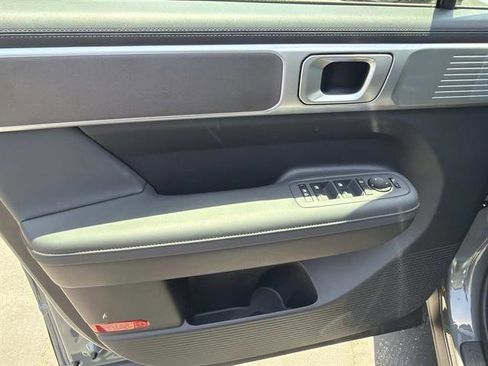 Used 2026 Hyundai Santa Fe SEL FWD image 16