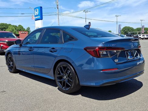Used 2025 Honda Civic Sport image 6
