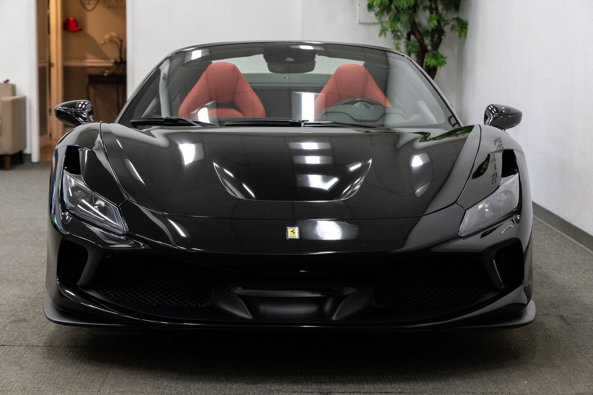 Used 2021 Ferrari F8 Tributo RWD image 11