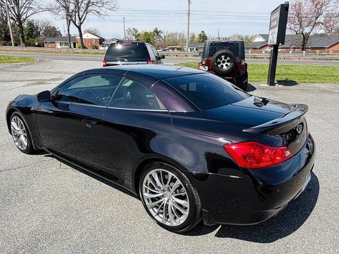 Used 2012 INFINITI G37 Sport 2dr Convertible w/ Premium Pkg image 18