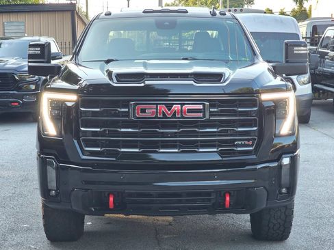 Used 2024 GMC Sierra 3500 AT4 w/ Technology Package AWD/4WD image 8