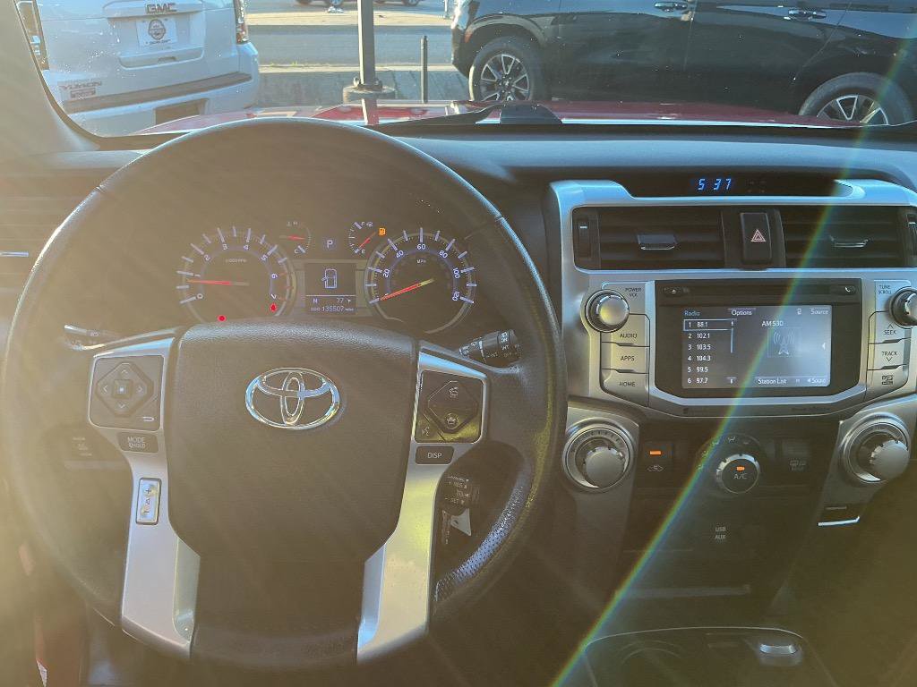 Used 2018 Toyota 4Runner SR5 Premium RWD image 17