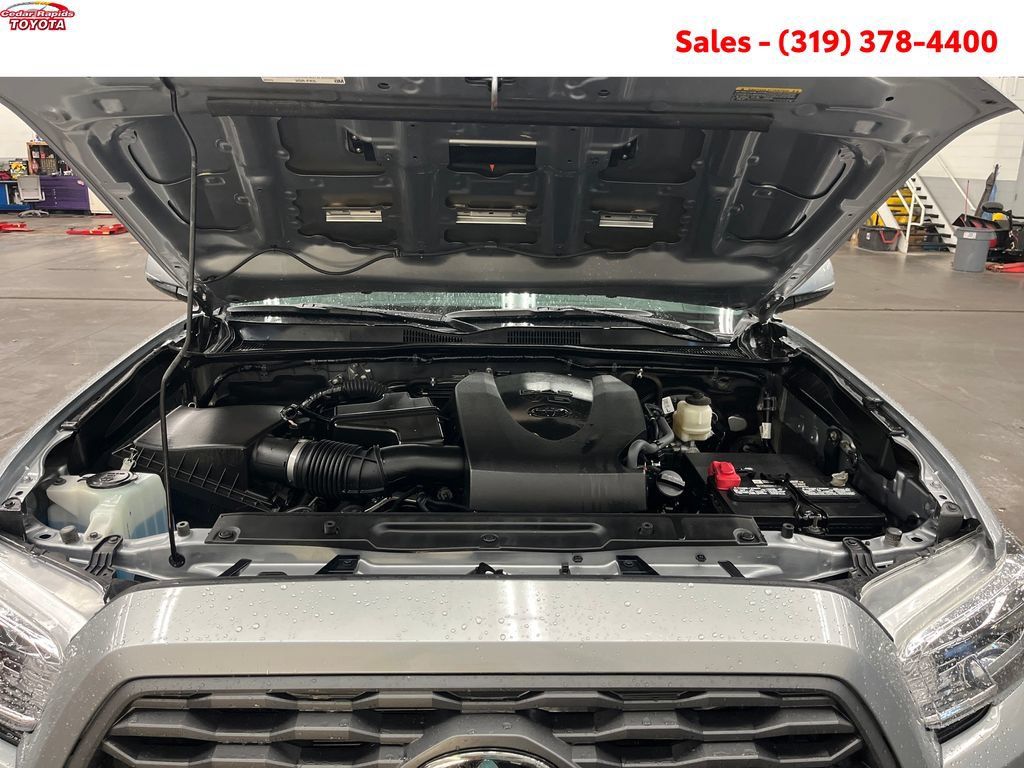 Certified 2020 Toyota Tacoma TRD Sport w/ Technology Package AWD/4WD image 21