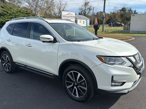 Used 2017 Nissan Rogue SL w/ SL Premium Package image 9