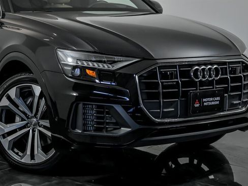 Used 2020 Audi Q8 Prestige AWD/4WD image 2