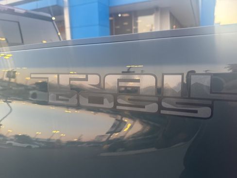 Used 2025 Chevrolet Silverado 2500 LTZ w/ LTZ Plus Package image 6