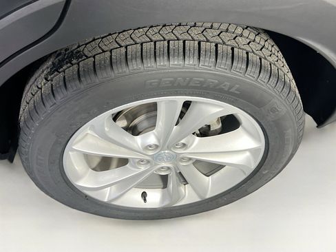 Used 2022 Buick Encore GX Preferred w/ Cold Weather Comfort Package image 28