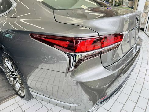 Used 2019 Lexus LS 500 AWD image 8