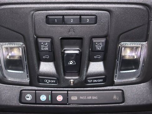 Used 2024 GMC Sierra 2500 AT4X w/ AT4X AEV Edition image 39