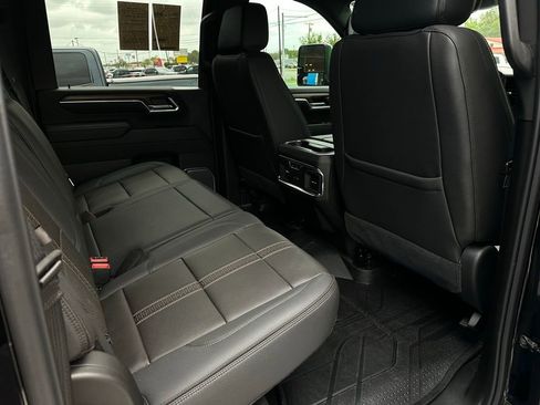 Used 2025 Chevrolet Silverado 2500 High Country w/ High Country Premium Package image 18