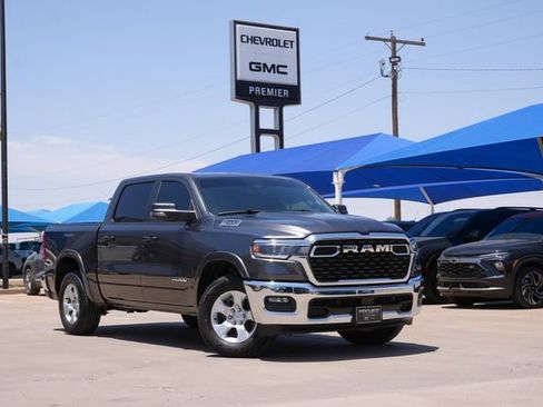 Used 2025 RAM 1500 Big Horn RWD image 1
