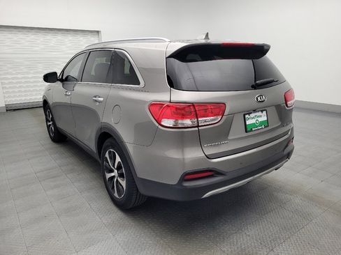 Used 2017 Kia Sorento EX image 5