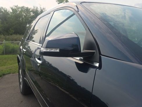 Used 2009 GMC Acadia SLT w/ Technology Package FWD image 5