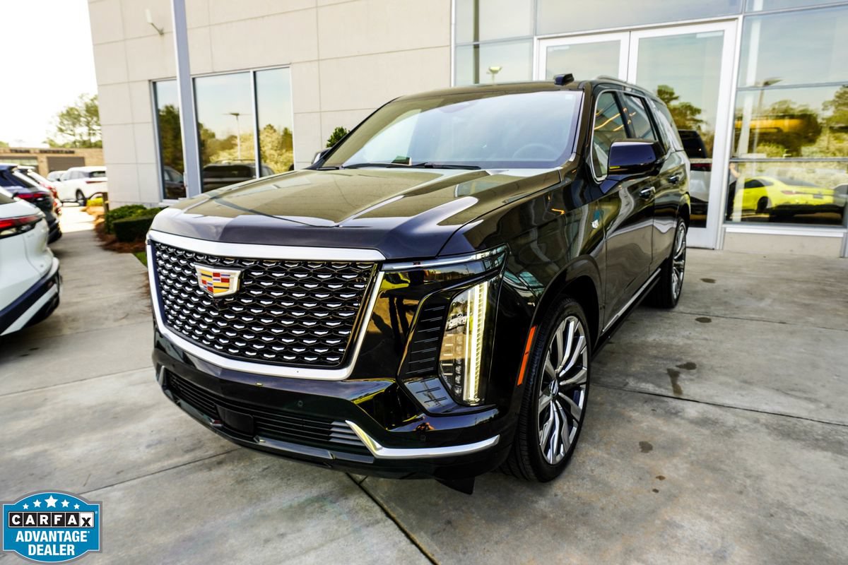 Used 2026 Cadillac Escalade Luxury w/ Touring Package AWD/4WD image 9
