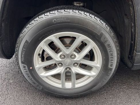 Used 2023 Jeep Grand Cherokee L Laredo w/ Trailer Tow Group (B) image 35