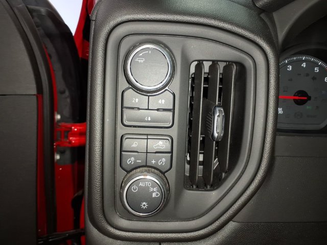 Used 2025 Chevrolet Silverado 2500 Custom w/ Custom Value Package AWD/4WD image 18